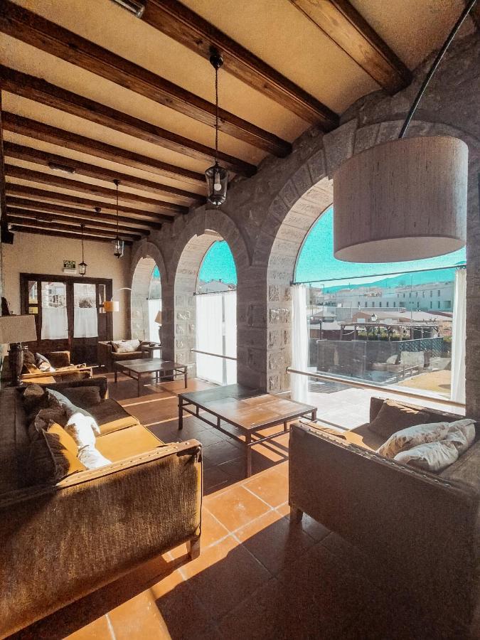 Posada Real Restaurante El Linar Del Zaire Burgohondo Zewnętrze zdjęcie