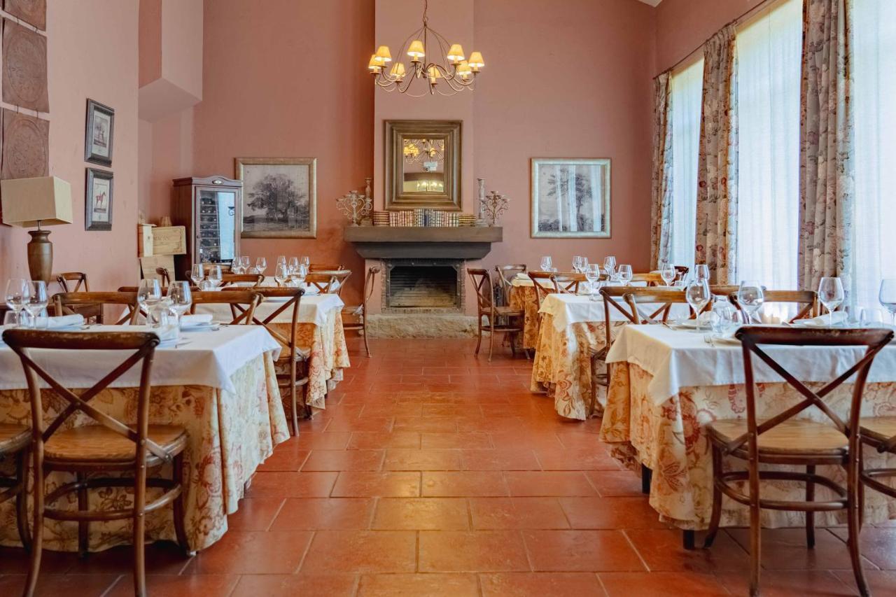 Posada Real Restaurante El Linar Del Zaire Burgohondo Zewnętrze zdjęcie