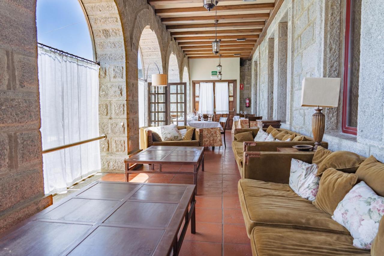 Posada Real Restaurante El Linar Del Zaire Burgohondo Zewnętrze zdjęcie