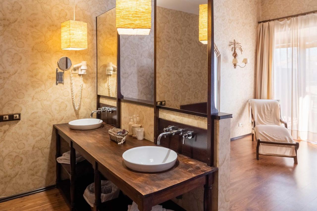 Posada Real Restaurante El Linar Del Zaire Burgohondo Zewnętrze zdjęcie