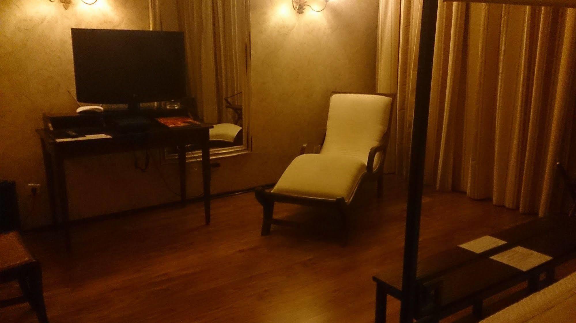 Posada Real Restaurante El Linar Del Zaire Burgohondo Zewnętrze zdjęcie