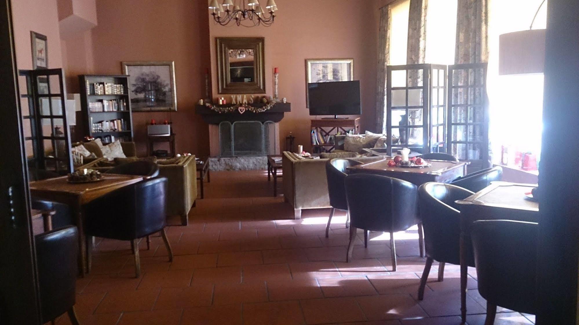 Posada Real Restaurante El Linar Del Zaire Burgohondo Zewnętrze zdjęcie